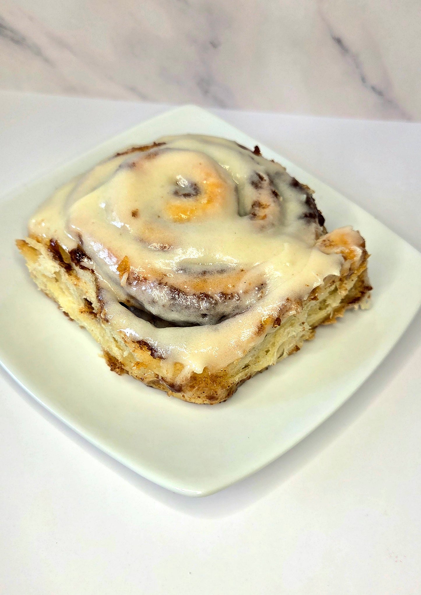 Jumbo Cinnamon Roll - 4 Pack